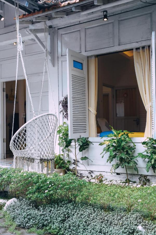 Roemah Renjana Yogyakarta Hotel Exterior foto