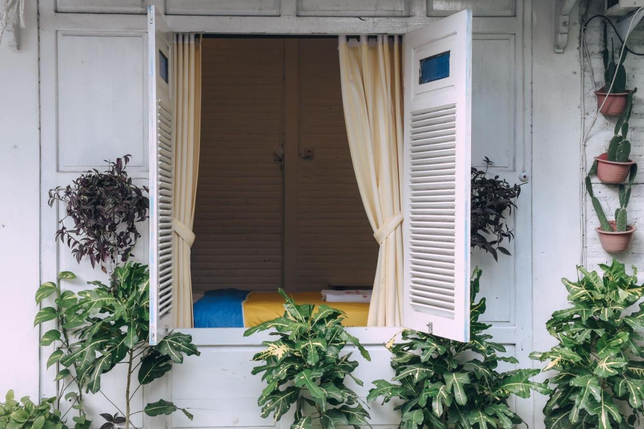 Roemah Renjana Yogyakarta Hotel Exterior foto