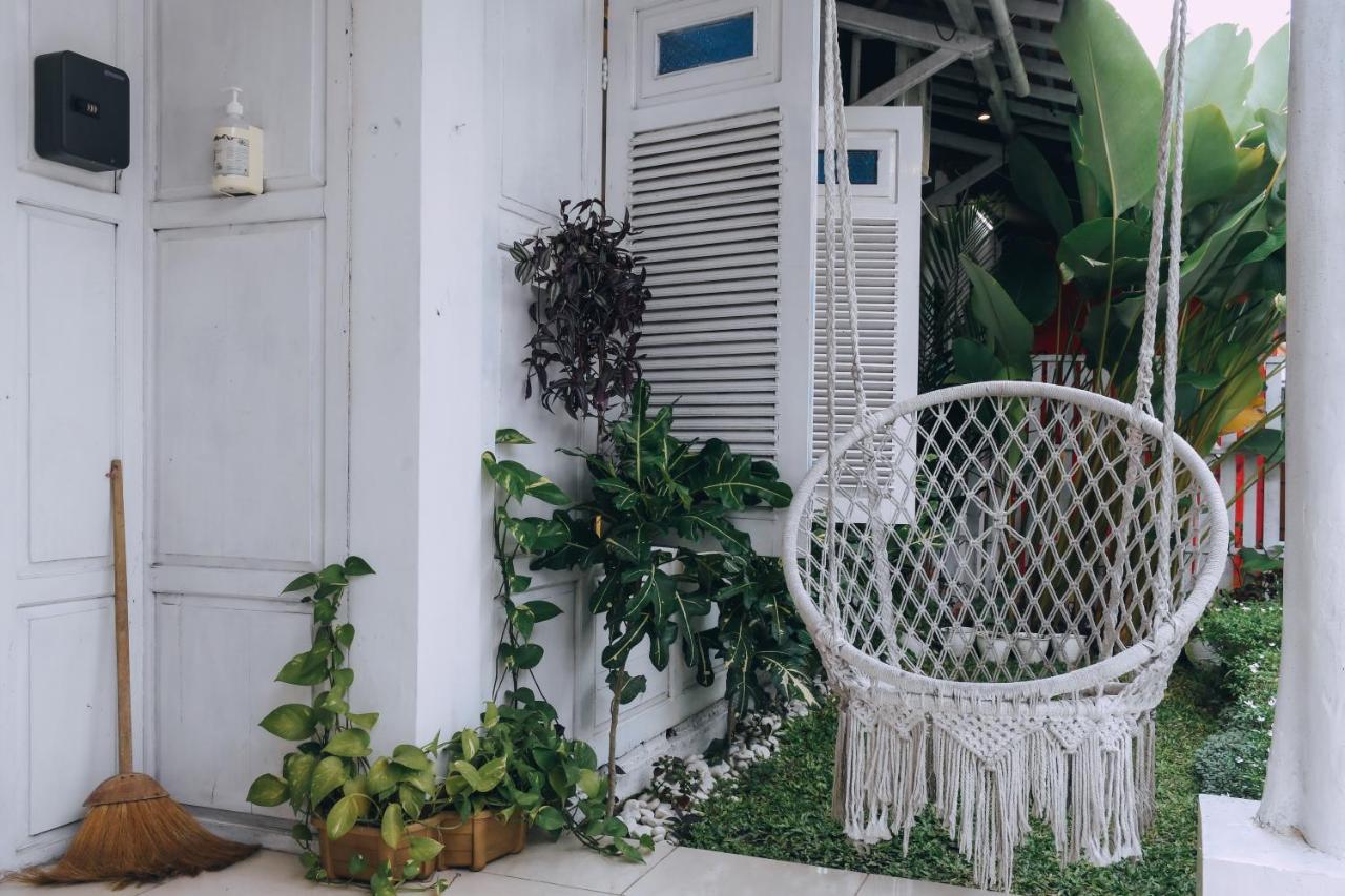 Roemah Renjana Yogyakarta Hotel Exterior foto